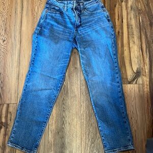 Old Navy Women’s O.G. Straight Blue Jeans